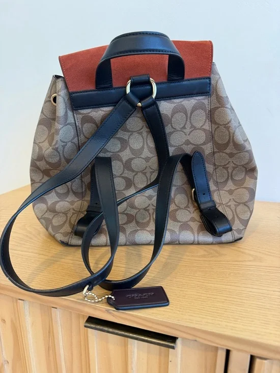 New Coach Kleo Backpack with Rust Suede Flap - Picture 5 of 6